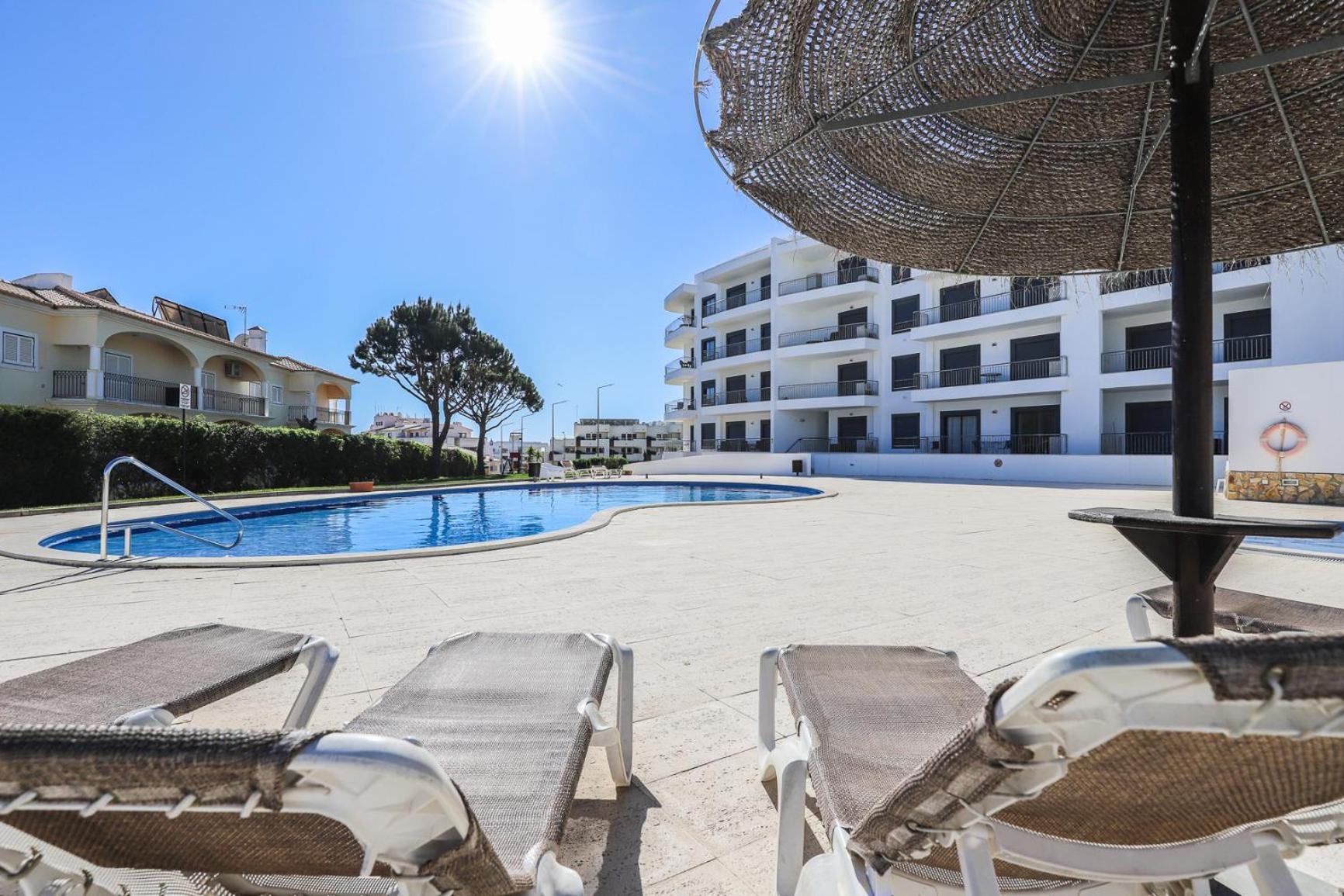 Charming Flat 10 Min Walk To Beach Appartement