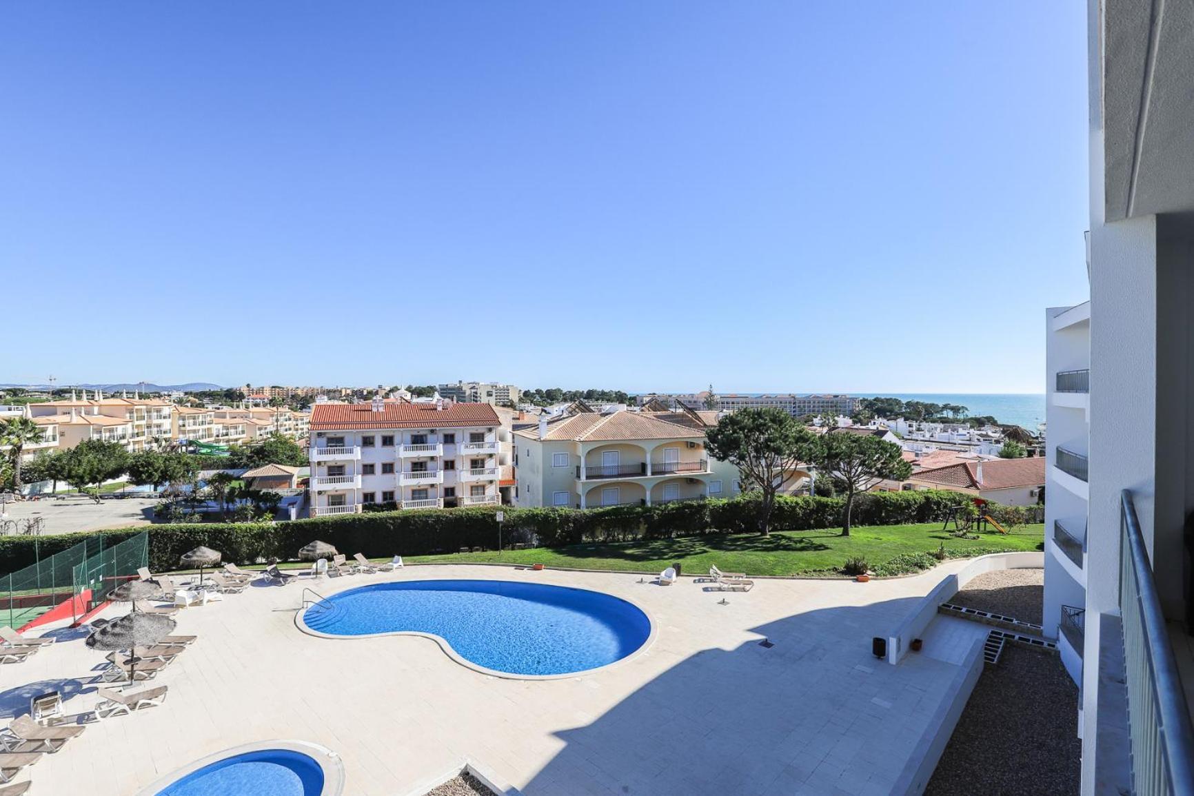Charming Flat 10 Min Walk To Beach Appartement *