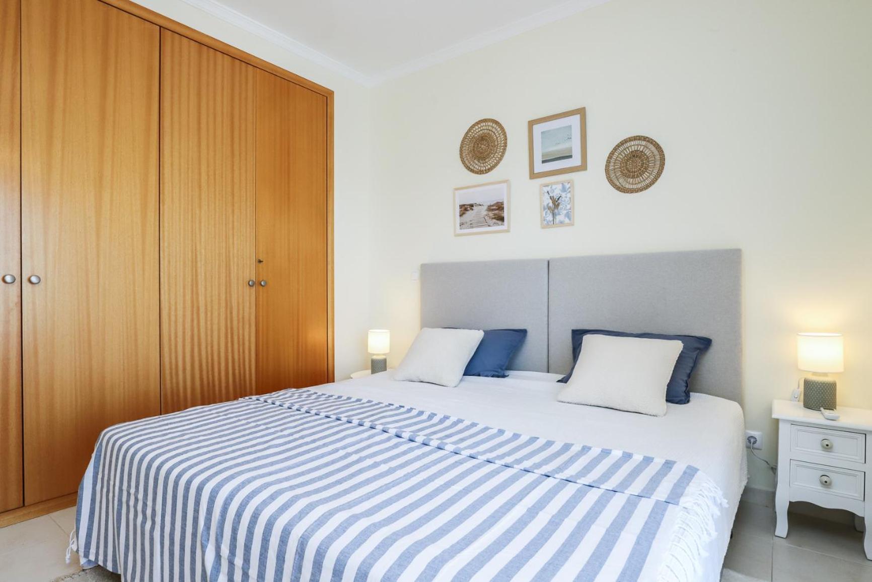 Apartment Charming Flat 10 Min Walk To Beach Albufeira